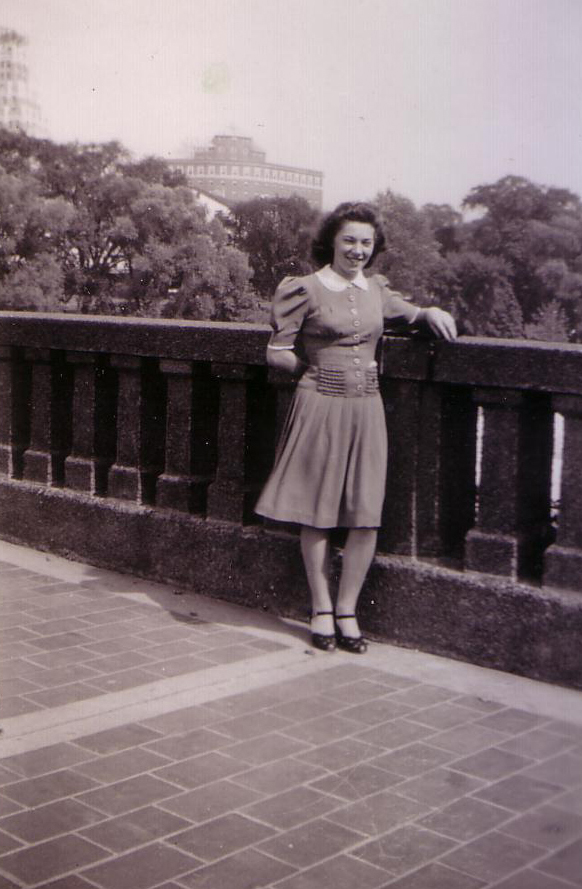 helen_outside_1.jpg