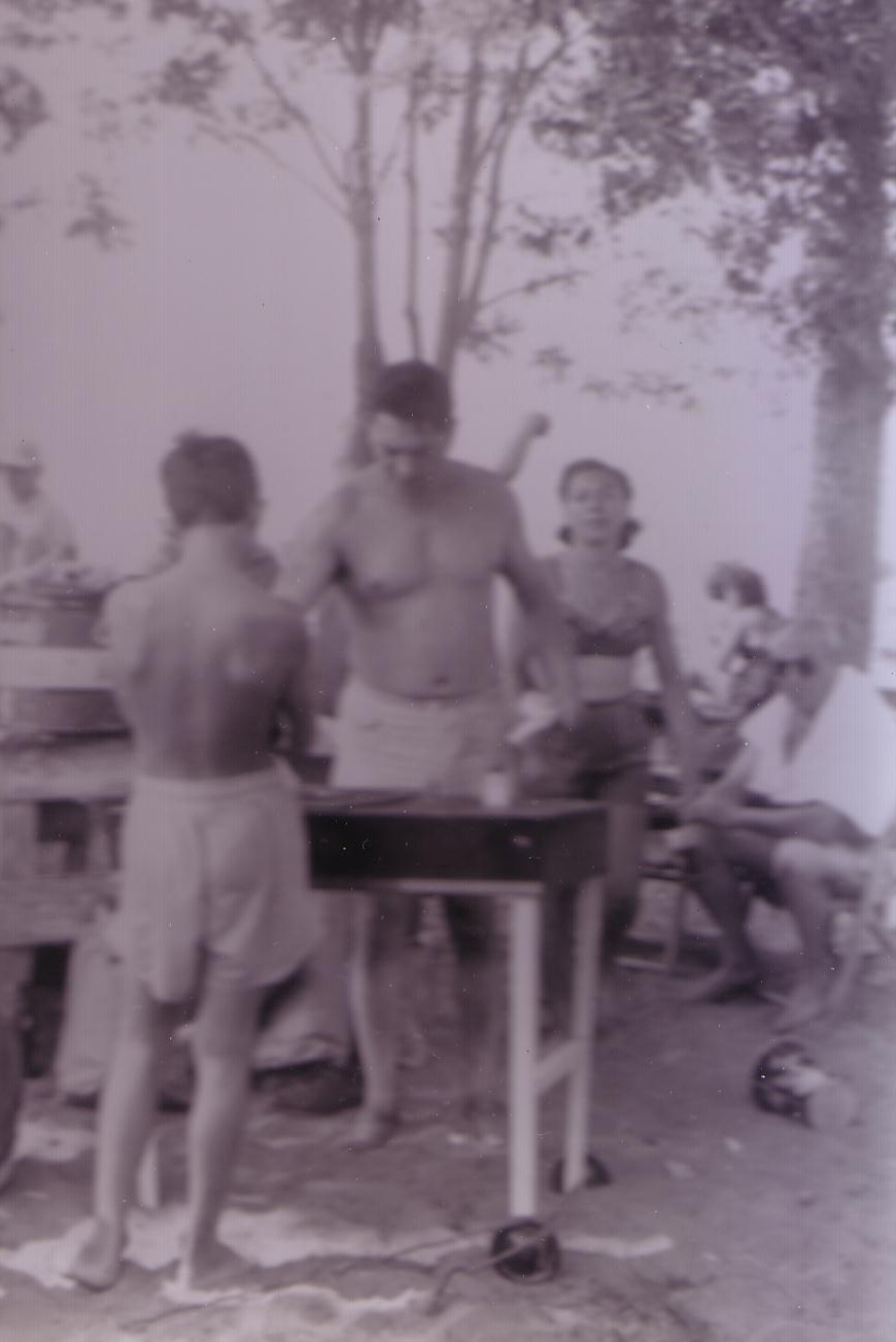 sal_picnic_5.jpg