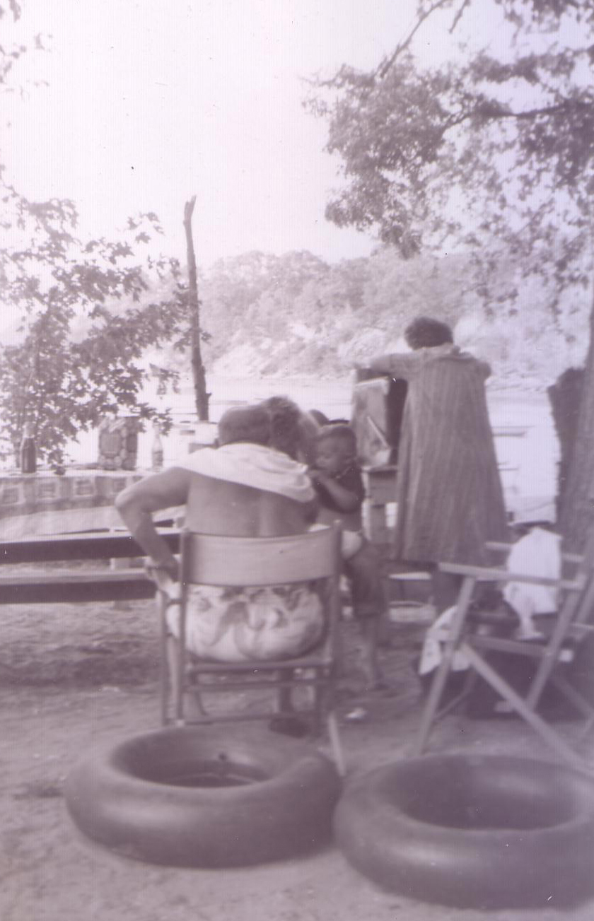 sal_picnic_8.jpg