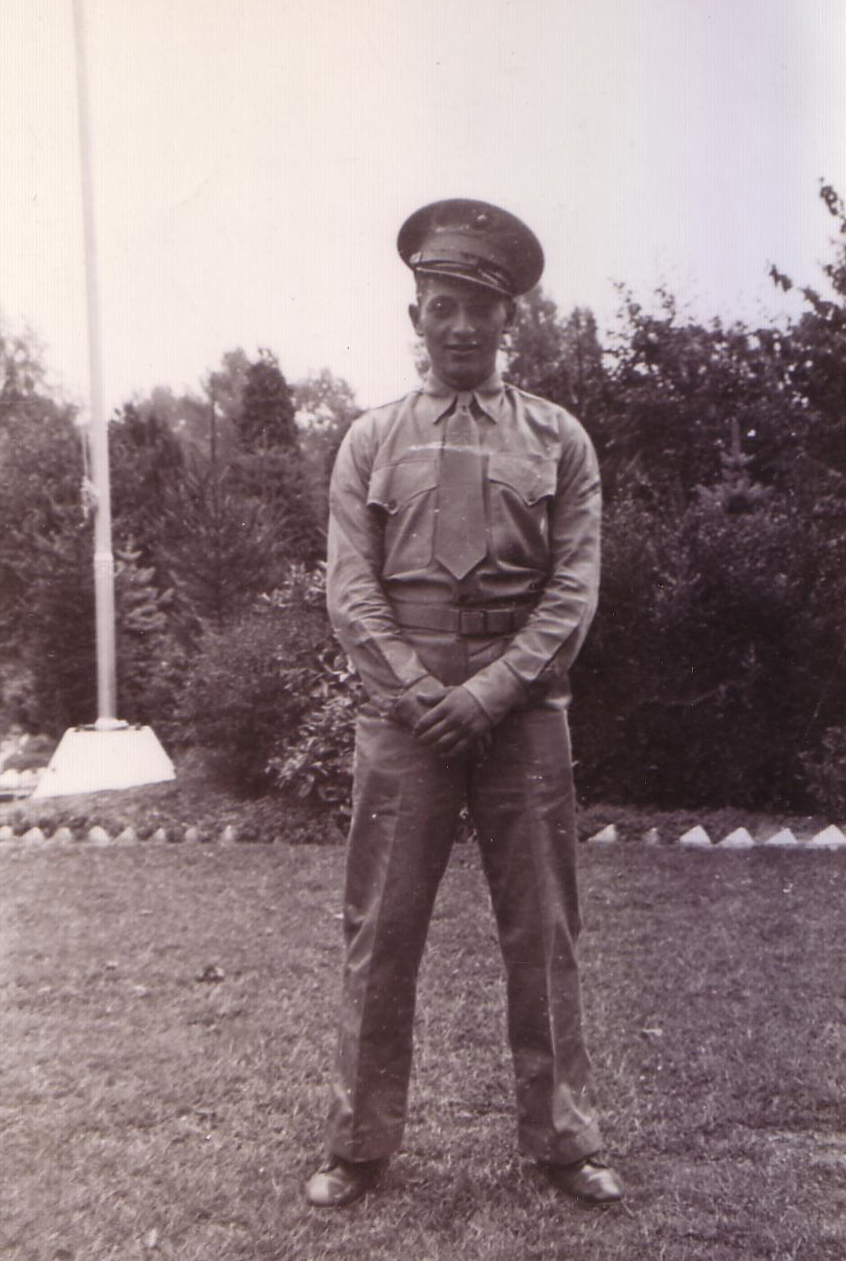 sal_war_4.2011.jpg