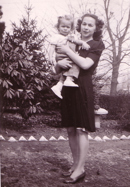 mom_baby_1.jpg
